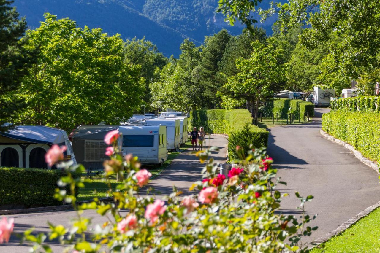Отель Camping Гавин Экстерьер фото